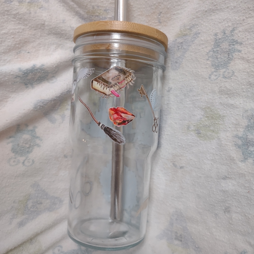 Harry Potter 22 oz glass tumbler - Picture 4 of 8